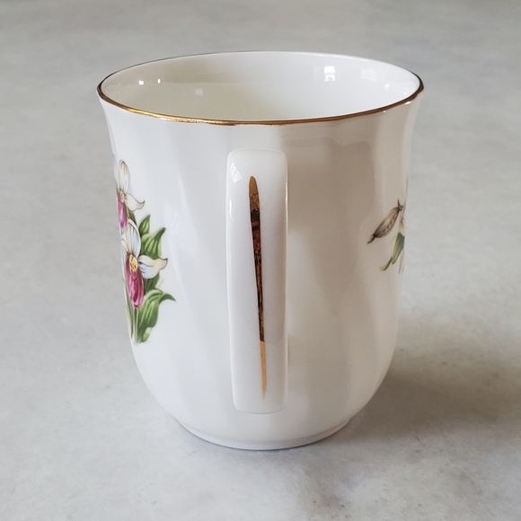 Prince Edward Island Souvenir Mug Vintage Fine Bone China by Duchess England - Picture 4 of 8